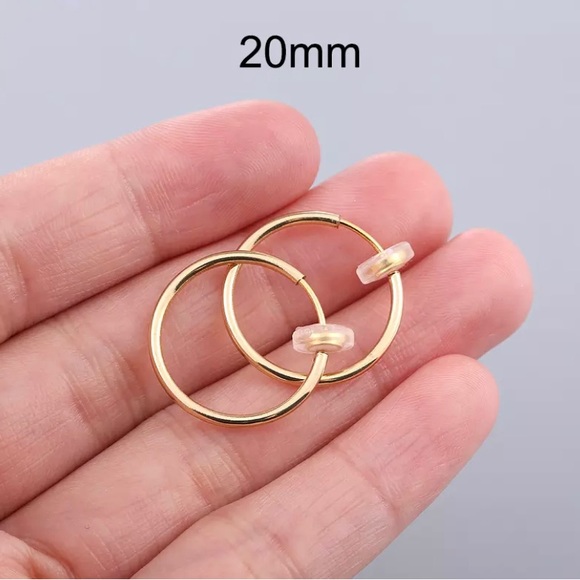 Pair of 20mm Gold Plated Fake Hoop Earrings - Picture 1 of 1